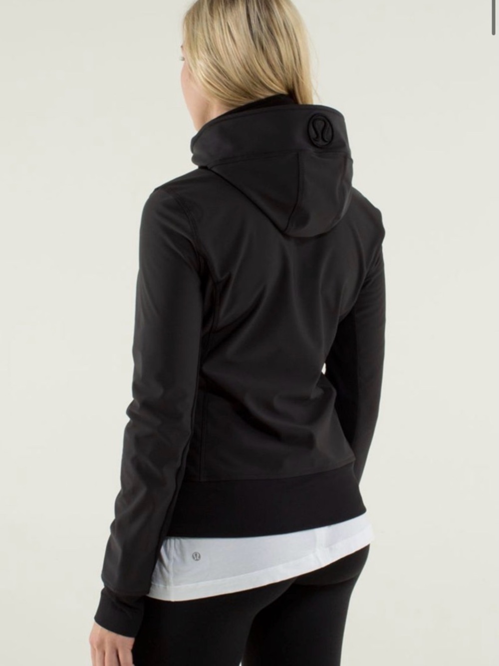 LULULEMON UBA SOFTSHELL HOODIE BLACK 6
